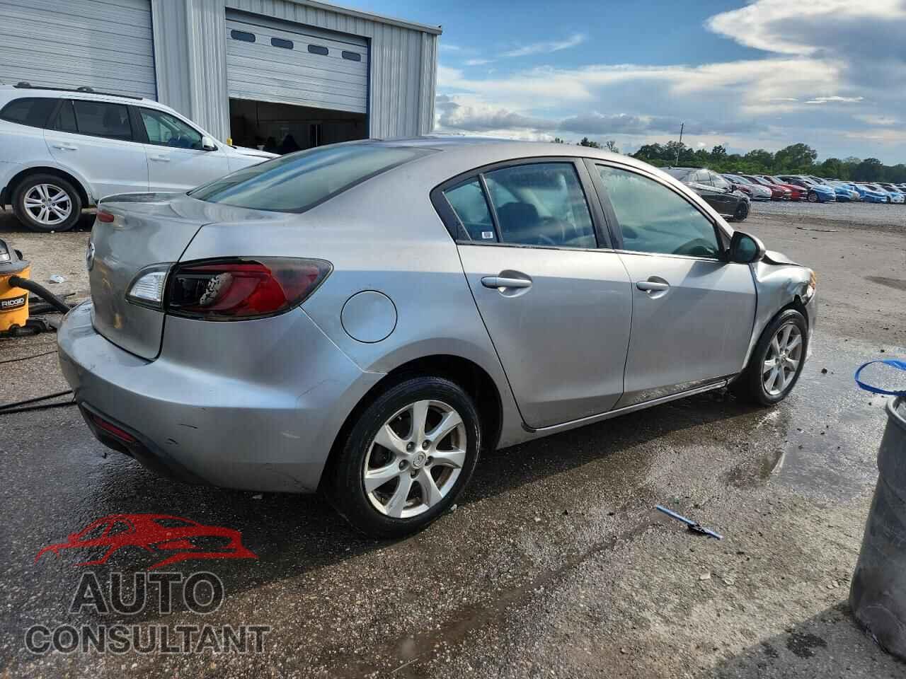 MAZDA 3 2011 - JM1BL1VF1B1450045
