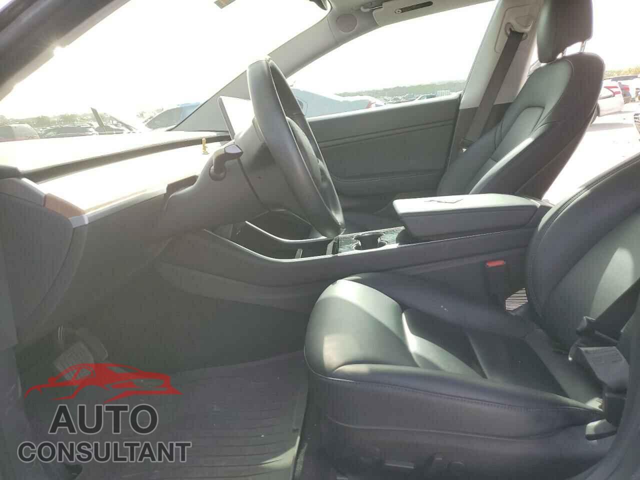 TESLA MODEL 3 2018 - 5YJ3E1EA4JF035357