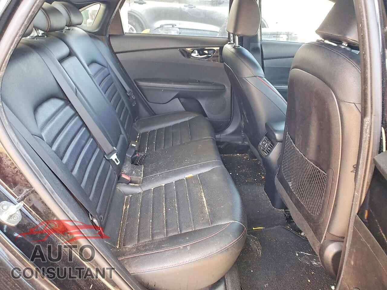 KIA FORTE 2021 - 3KPF44AC0ME375432