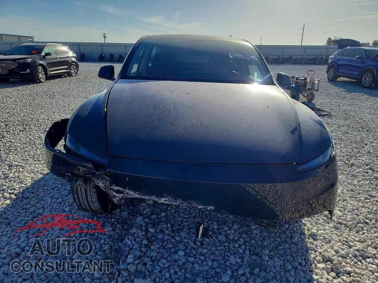 TESLA MODEL Y 2026 - 7SAYGDED5TA606580