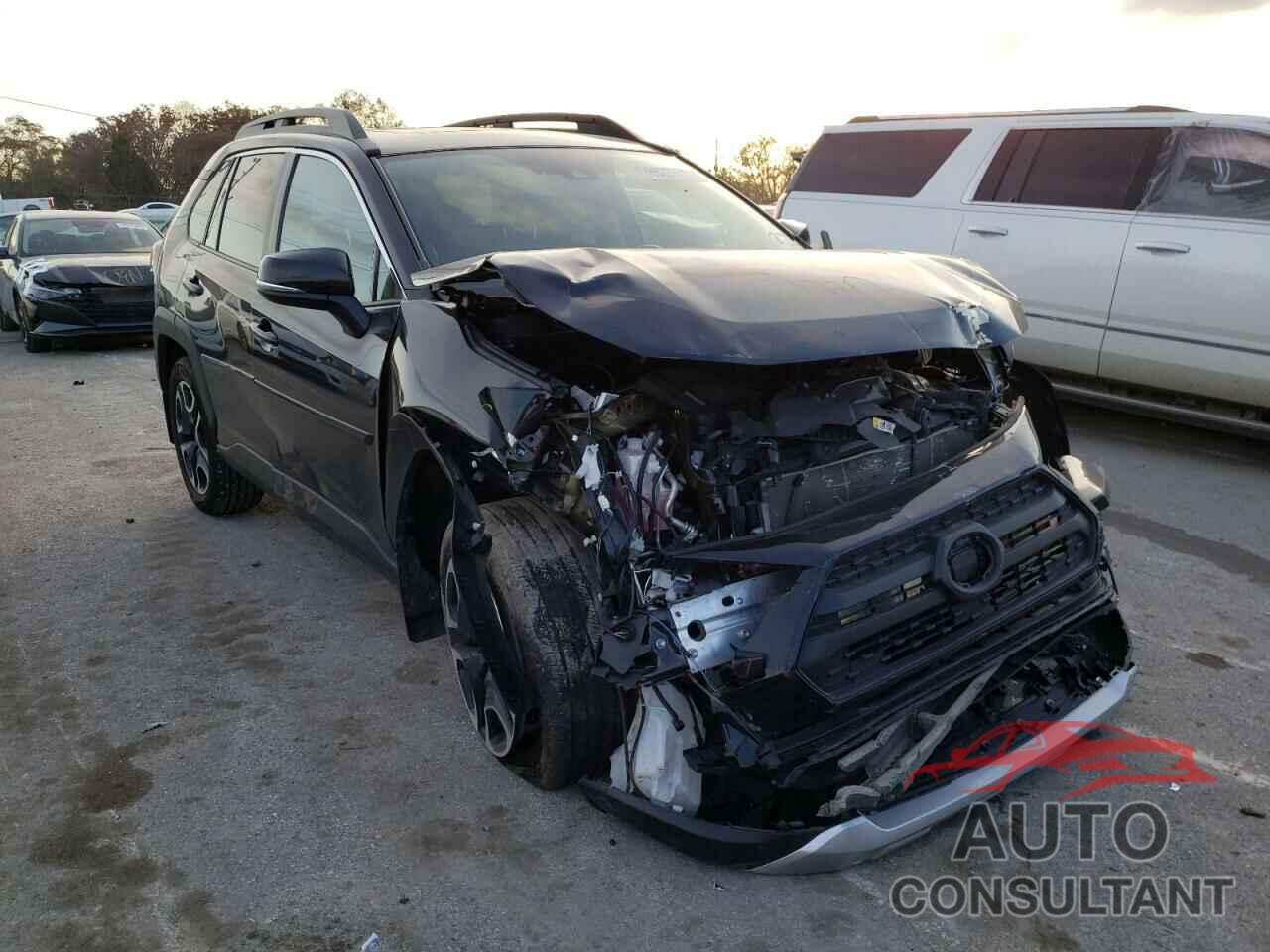 TOYOTA RAV4 2021 - 2T3J1RFV0MW169784