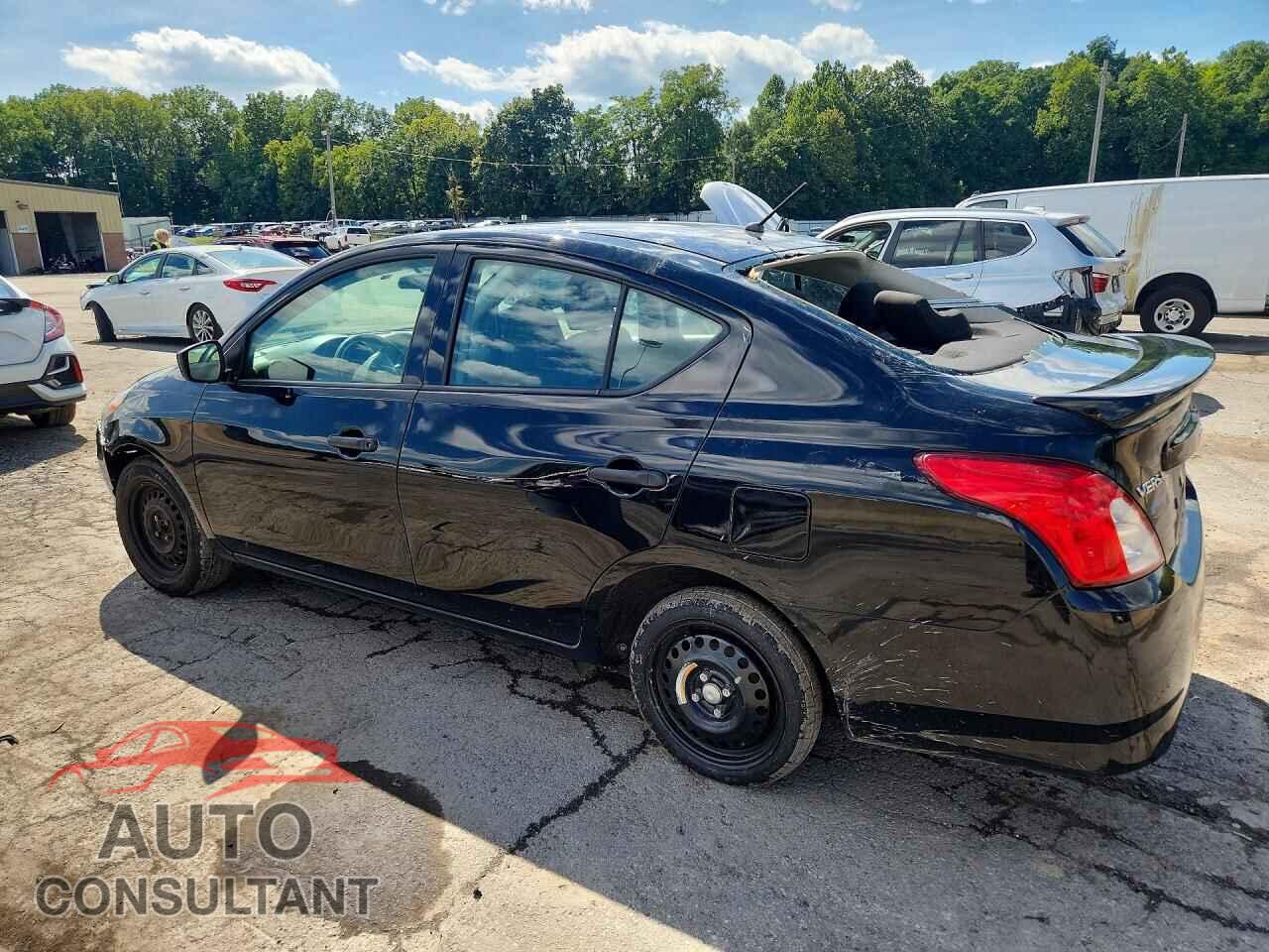 NISSAN VERSA 2019 - 3N1CN7AP3KL823338
