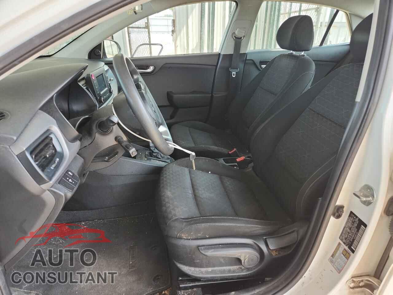 KIA RIO 2018 - 3KPA24AB5JE065005