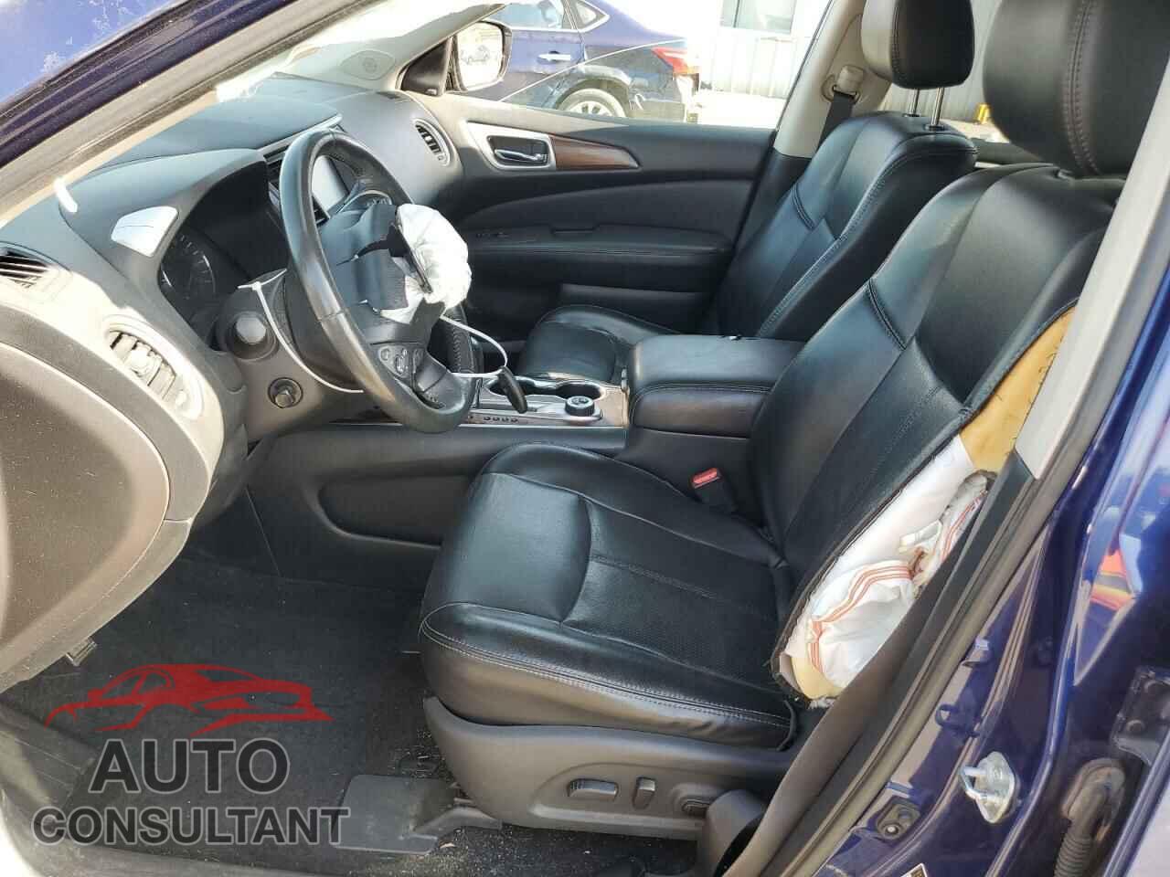 NISSAN PATHFINDER 2017 - 5N1DR2MM2HC625005