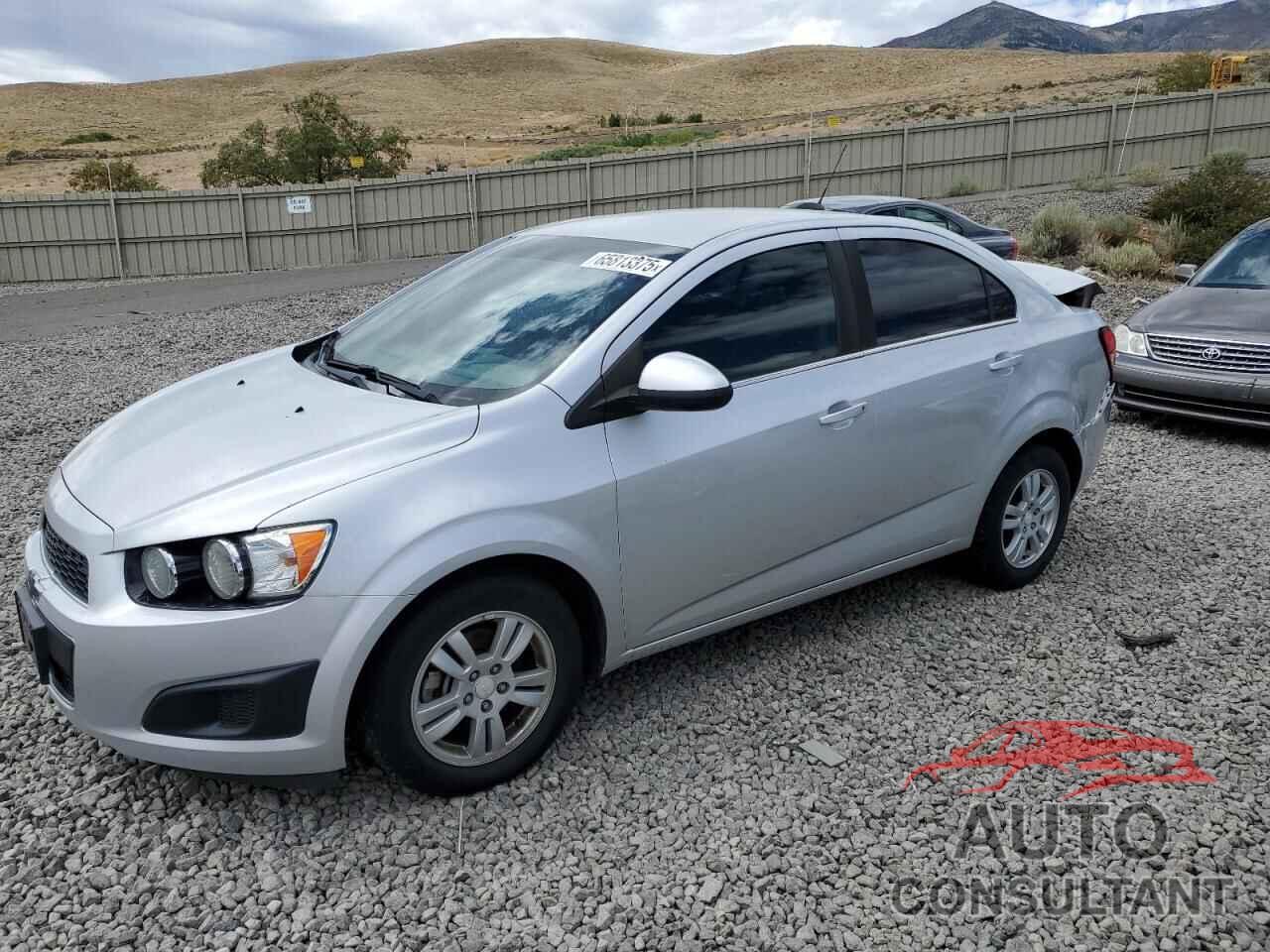 CHEVROLET SONIC 2016 - 1G1JC5SB4G4114439