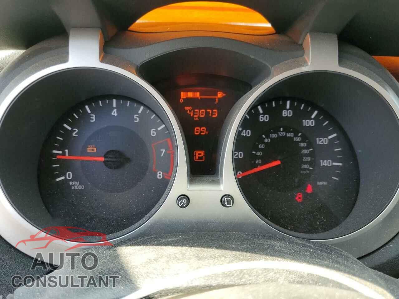 NISSAN JUKE 2017 - JN8AF5MR2HT700562