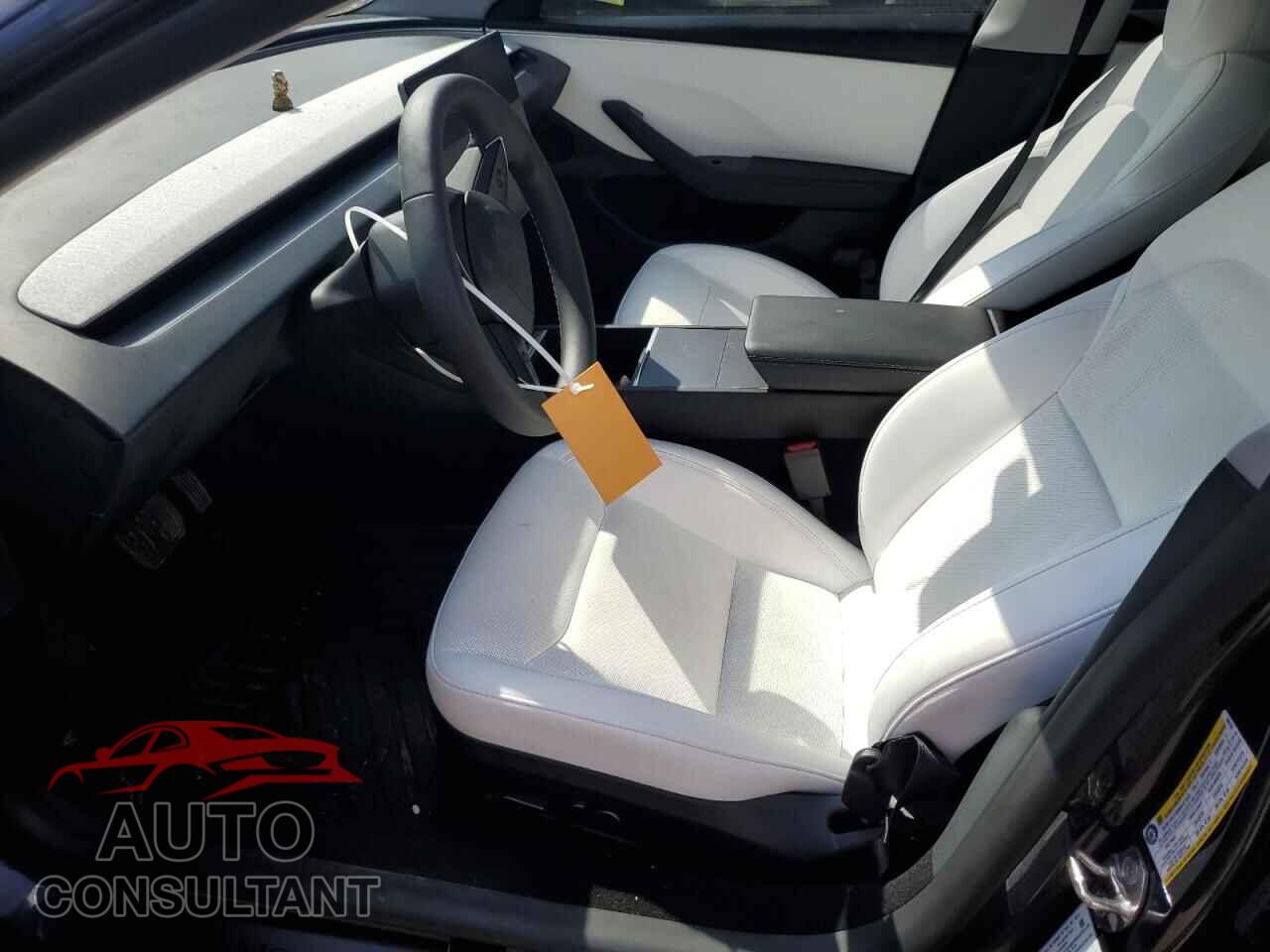 TESLA MODEL 3 2024 - LRW3E7EBXRC100763