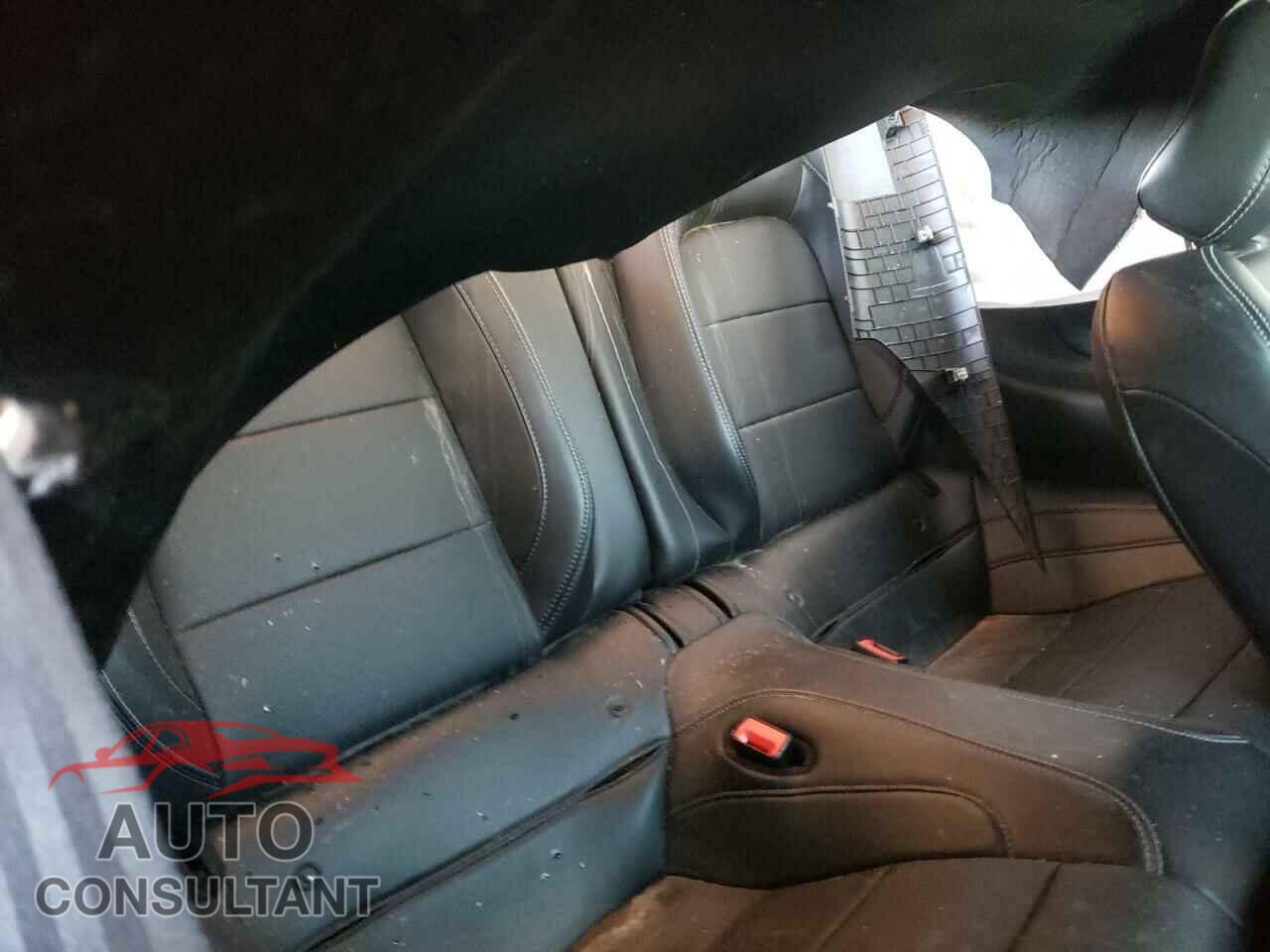 FORD MUSTANG 2019 - 1FA6P8CF5K5113040