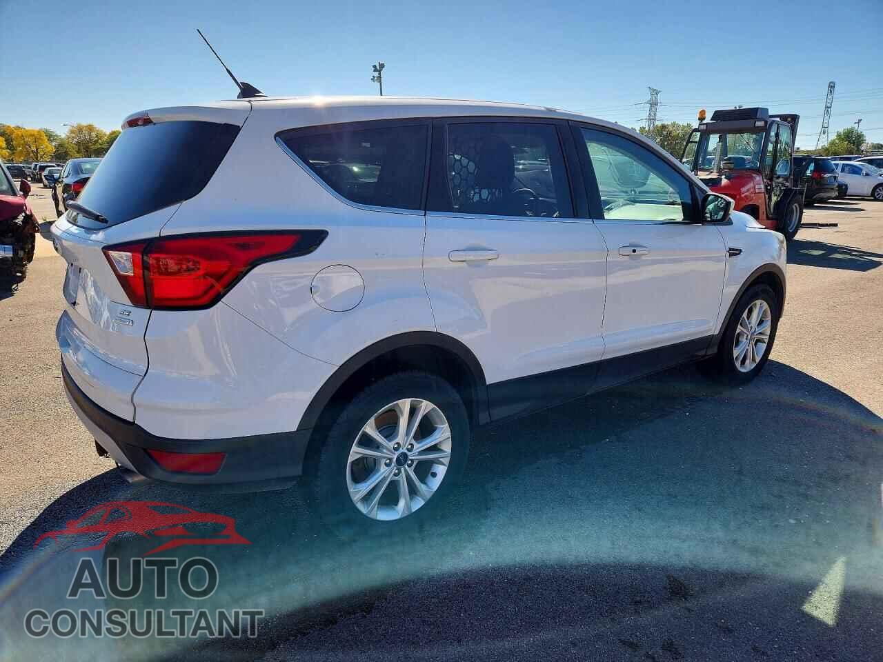 FORD ESCAPE 2019 - 1FMCU0GD9KUA65379