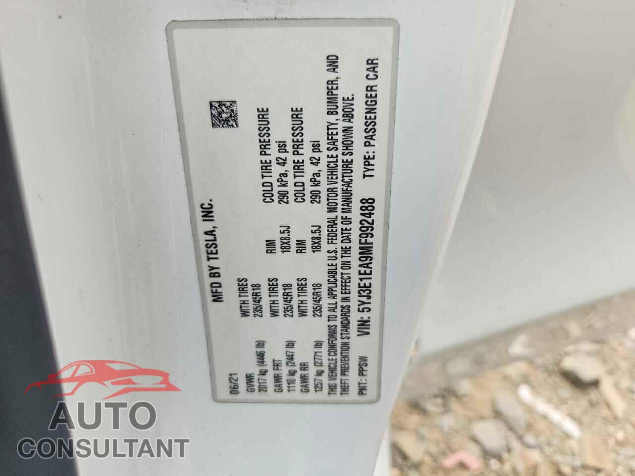 TESLA MODEL 3 2021 - 5YJ3E1EA9MF992488