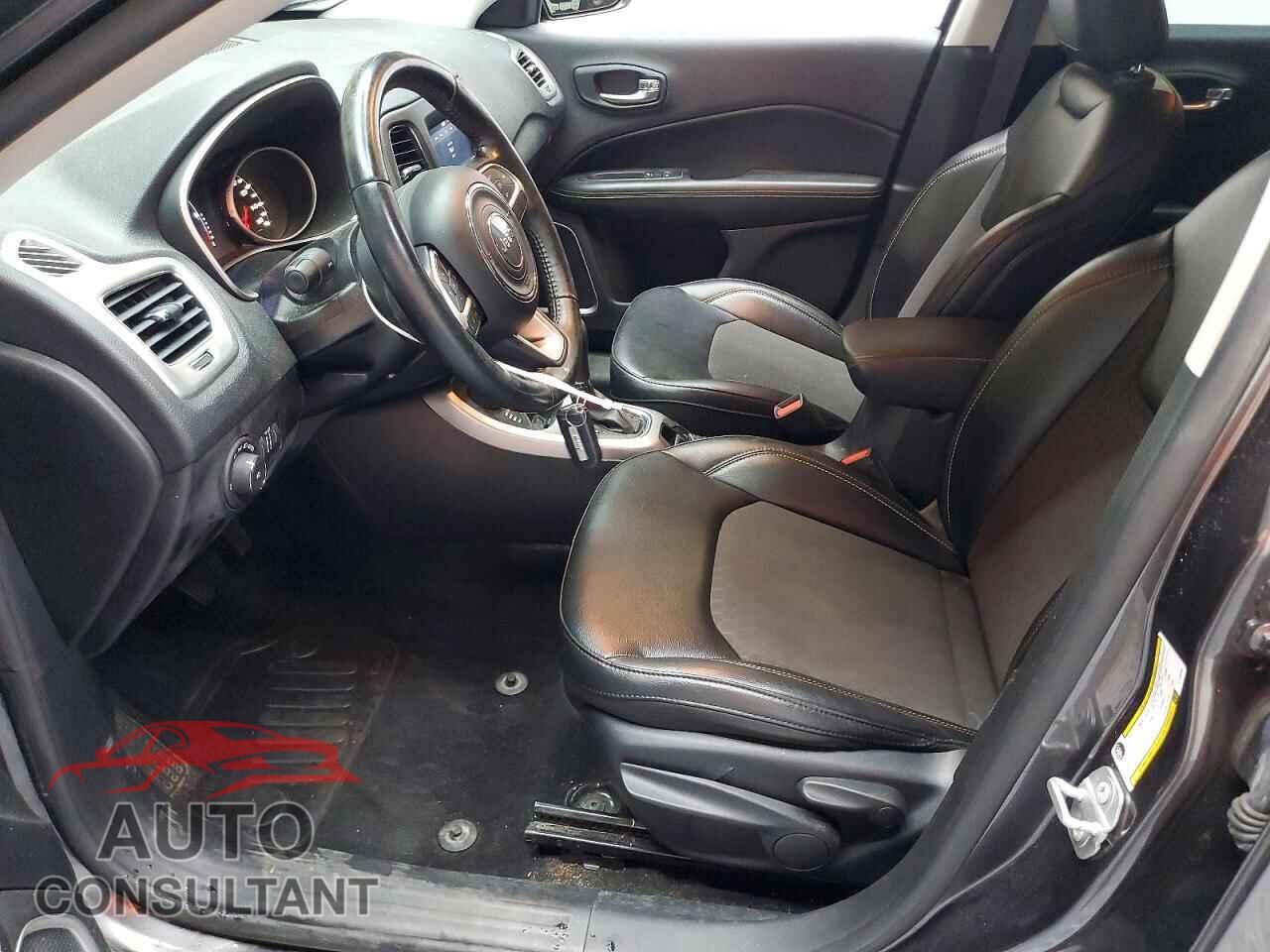 JEEP COMPASS 2020 - 3C4NJDBB9LT100582