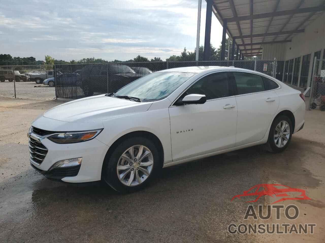 CHEVROLET MALIBU 2022 - 1G1ZD5ST0NF101777
