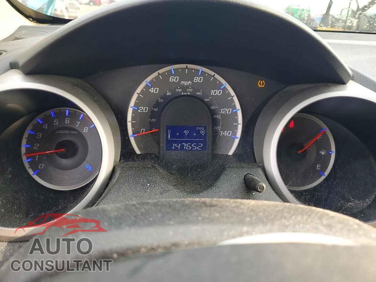 HONDA FIT 2013 - JHMGE8H38DC014132
