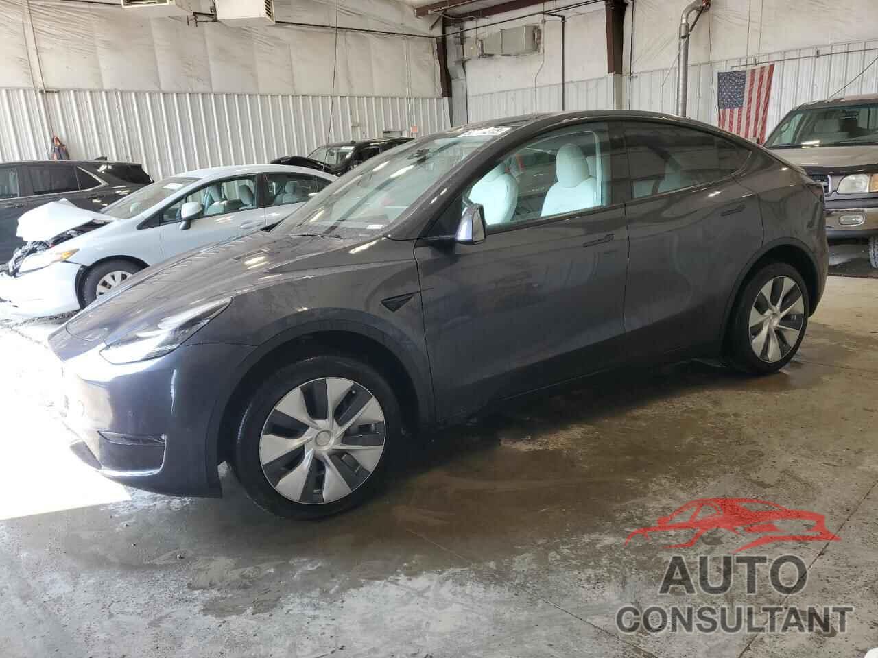 TESLA MODEL Y 2021 - 5YJYGDEE4MF252805