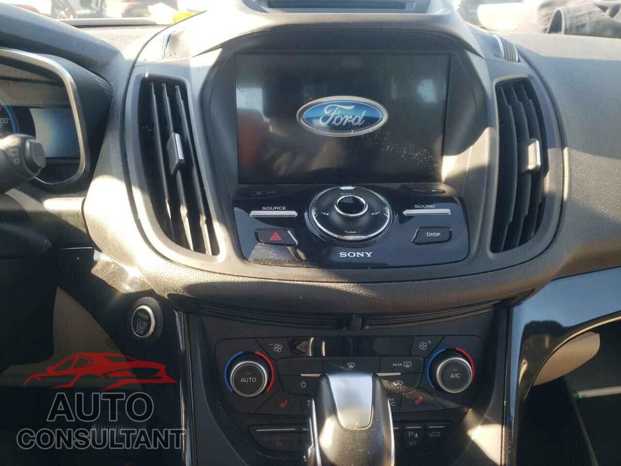 FORD CMAX 2018 - 1FADP5DU5JL104965