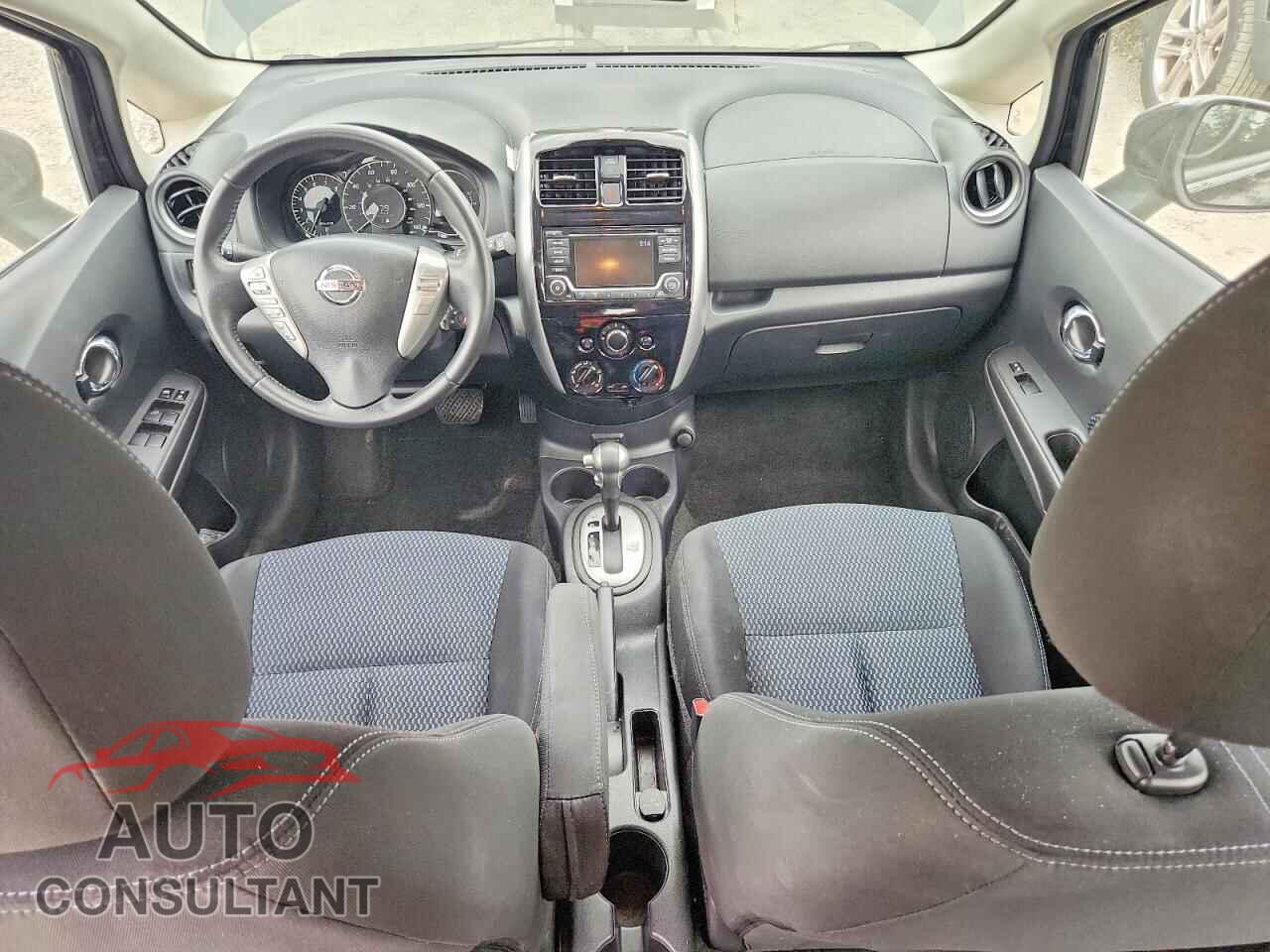 NISSAN VERSA 2017 - 3N1CE2CP9HL355513