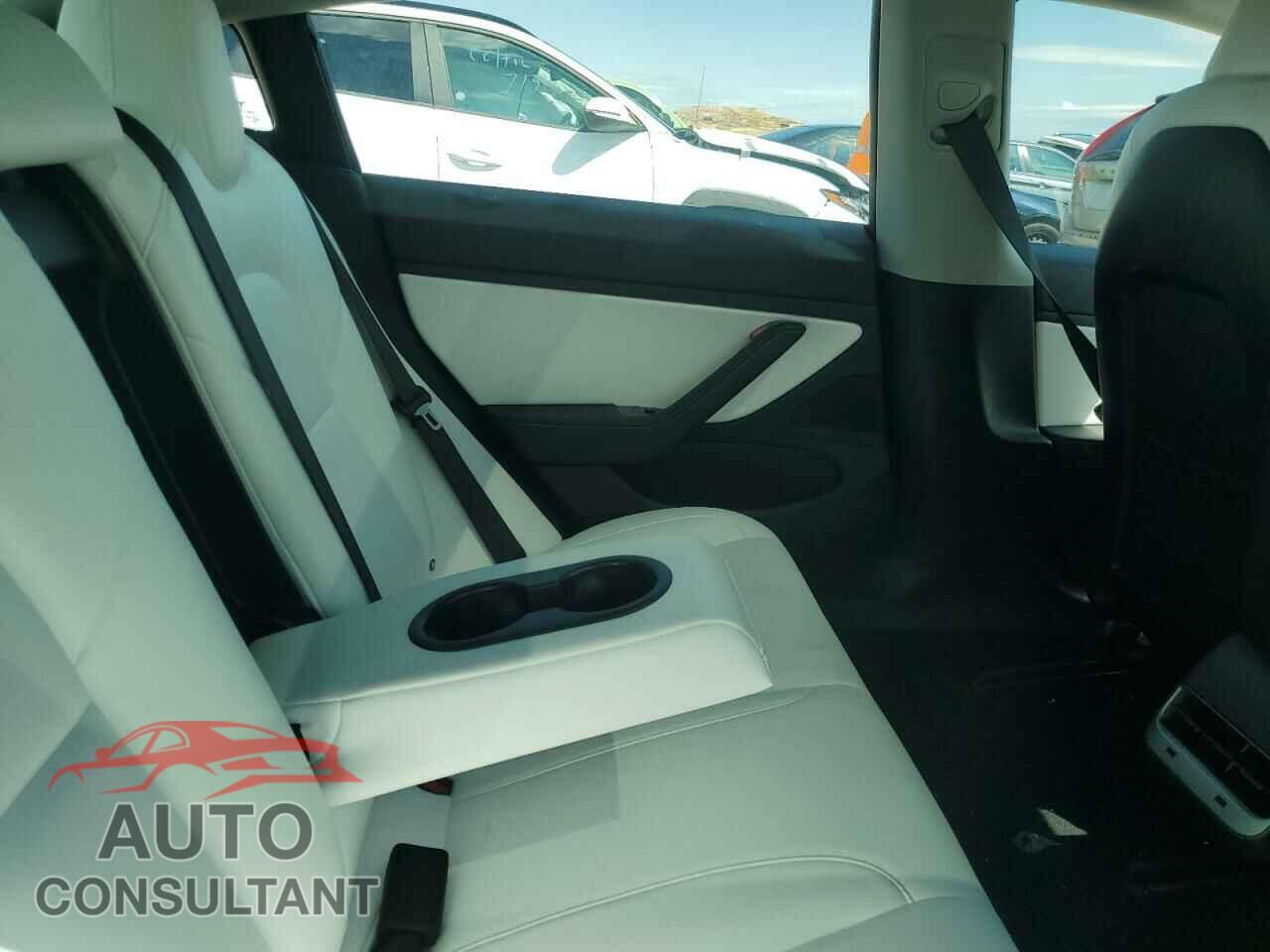 TESLA MODEL 3 2018 - 5YJ3E1EB3JF097583