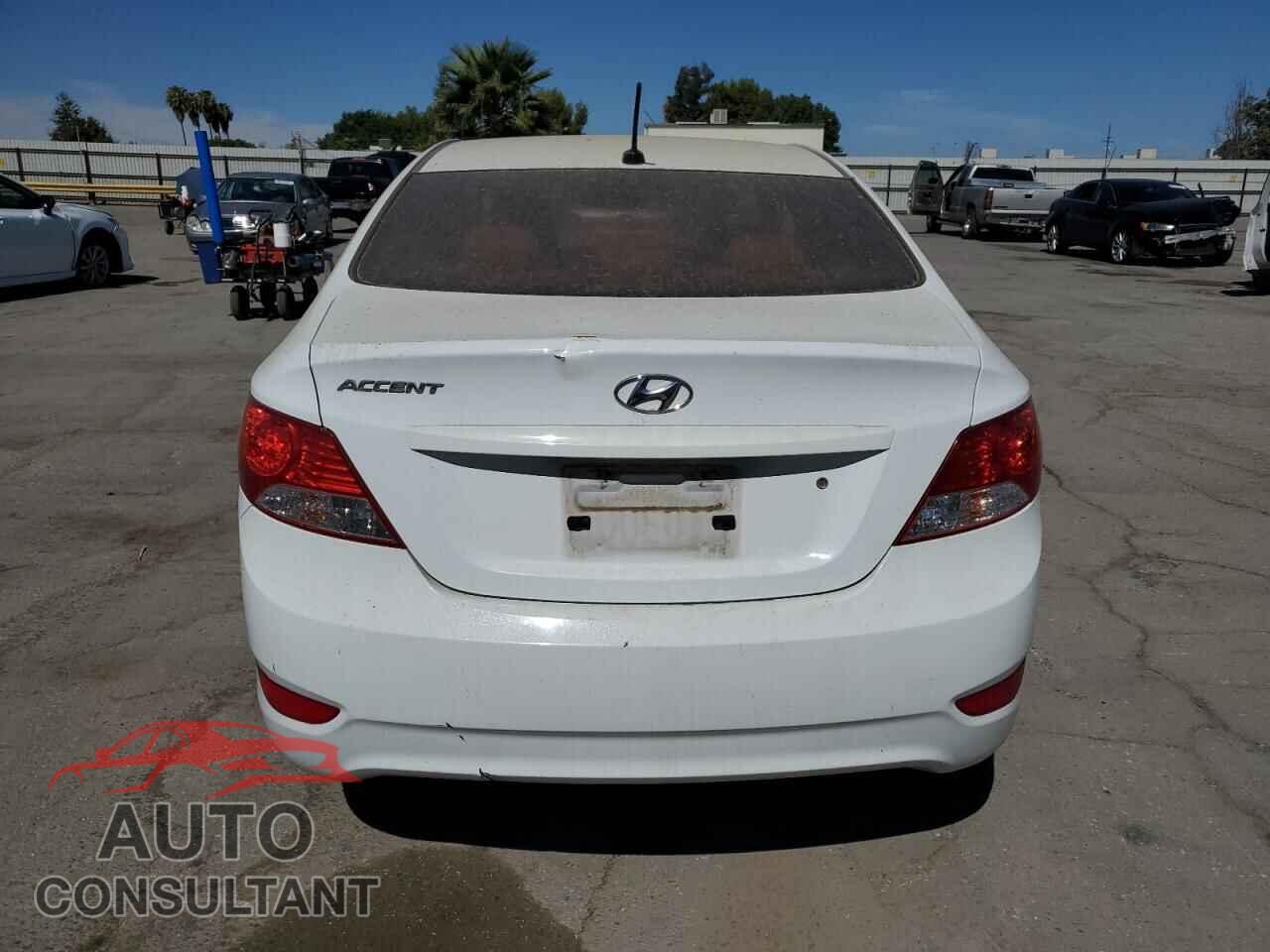 HYUNDAI ACCENT 2012 - KMHCU4AE6CU182413