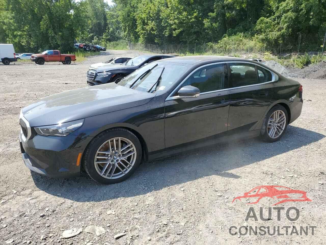 BMW 5 SERIES 2024 - WBA53FJ01RCP99388