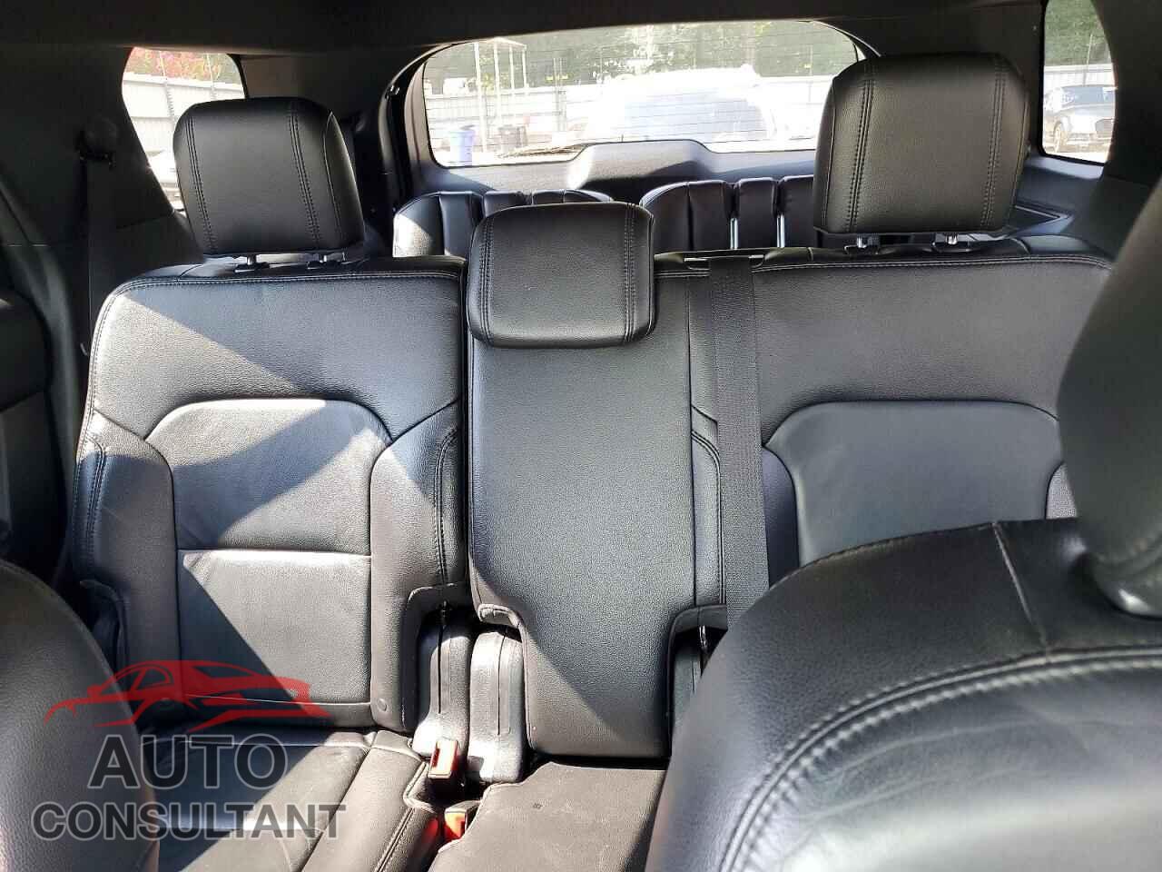 FORD EXPLORER 2017 - 1FM5K7DH7HGD76525
