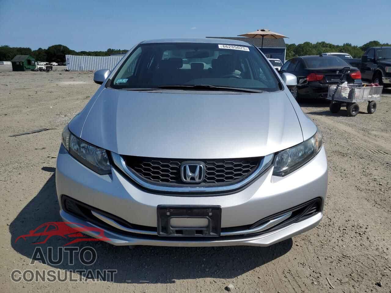 HONDA CIVIC 2013 - 2HGFB2F58DH602697