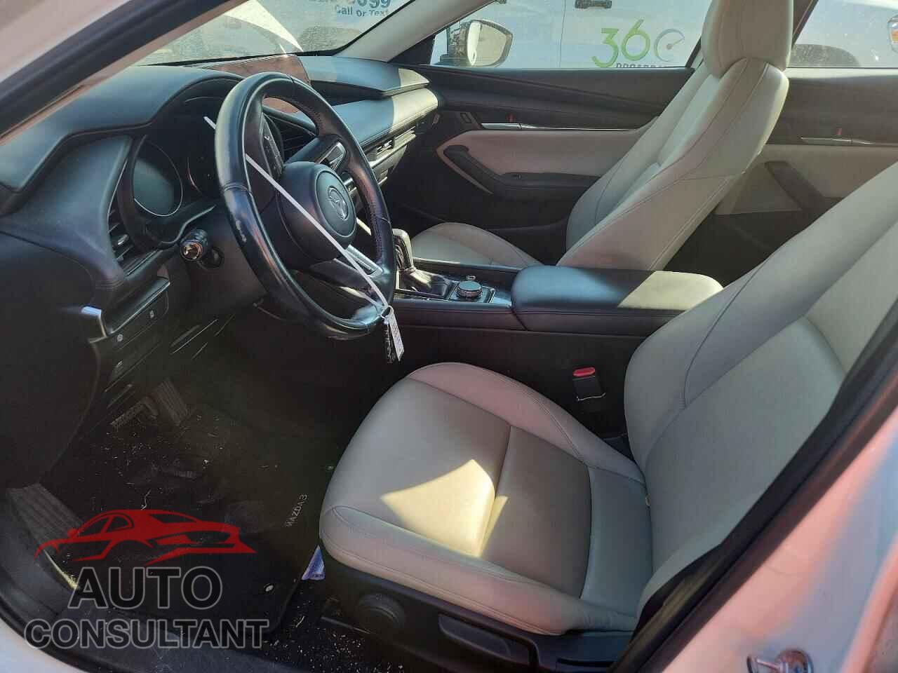 MAZDA 3 2019 - JM1BPACL6K1112055