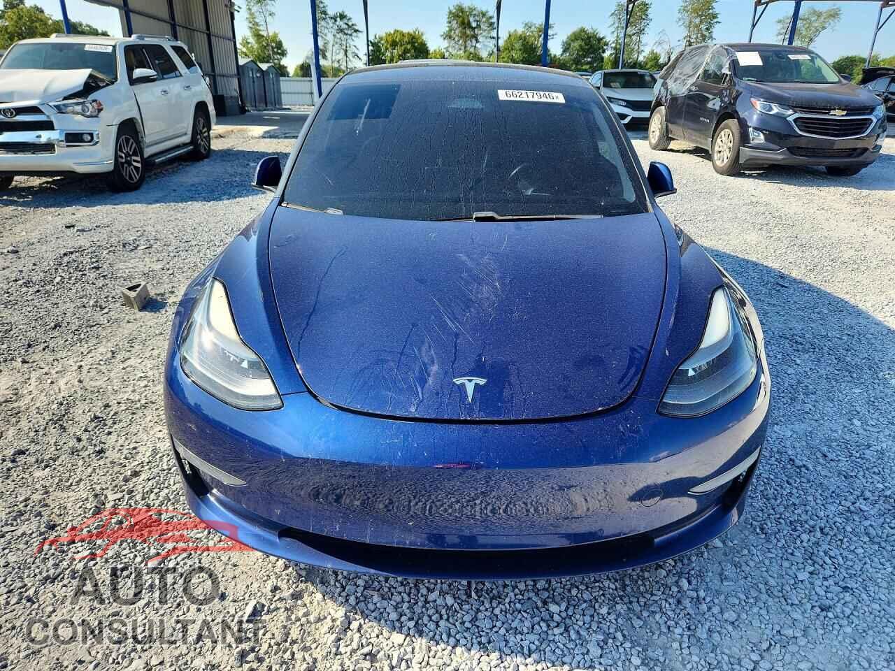 TESLA MODEL 3 2021 - 5YJ3E1EAXMF923356
