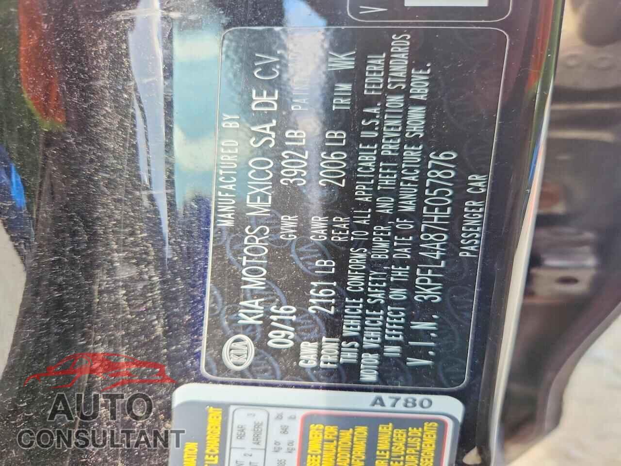 KIA FORTE 2017 - 3KPFL4A87HE057876