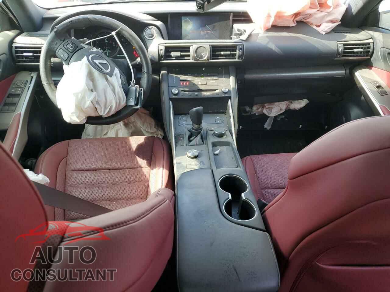 LEXUS IS 2017 - JTHBA1D25H5061560