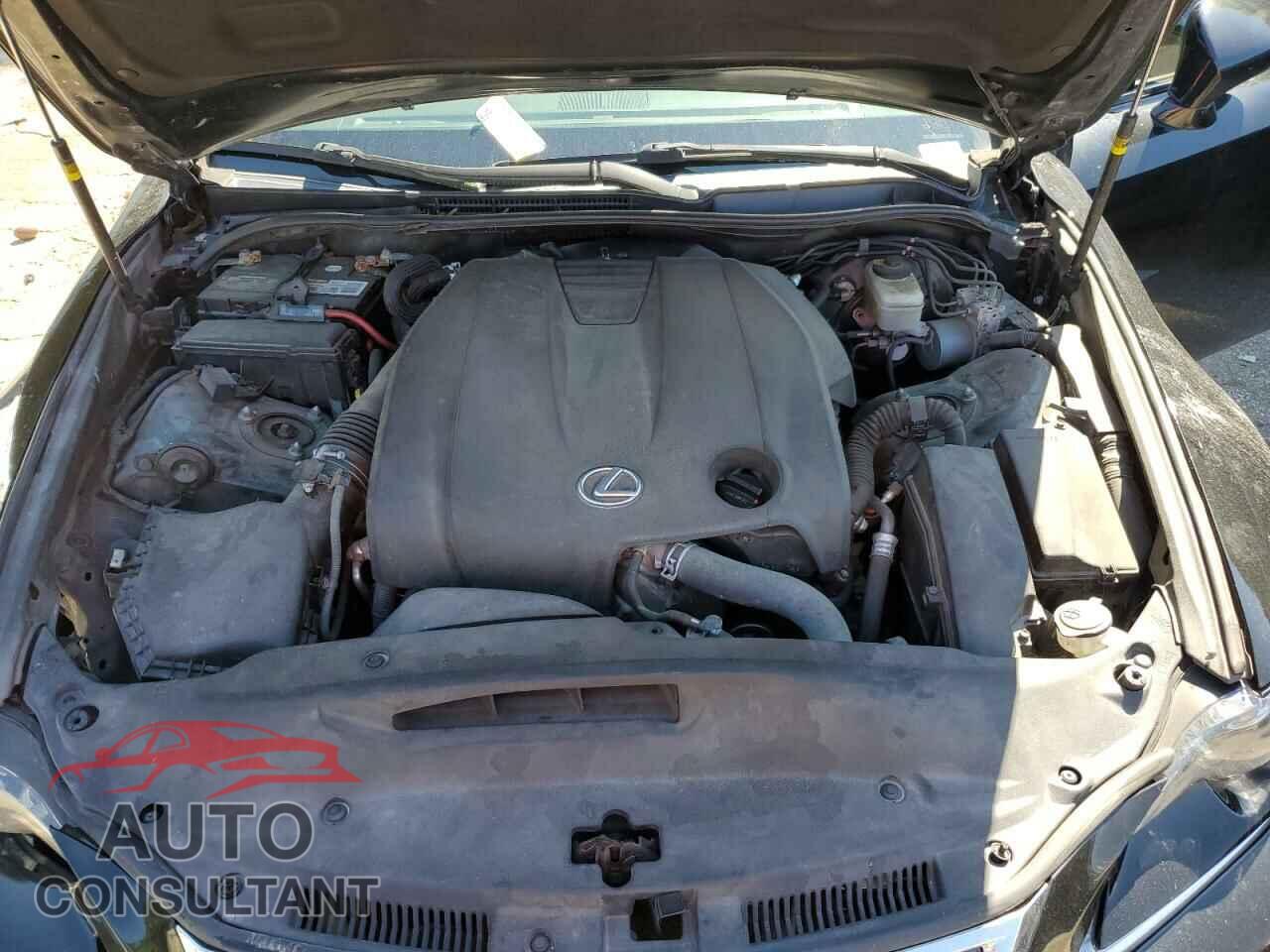LEXUS IS 2014 - JTHBF1D20E5032397