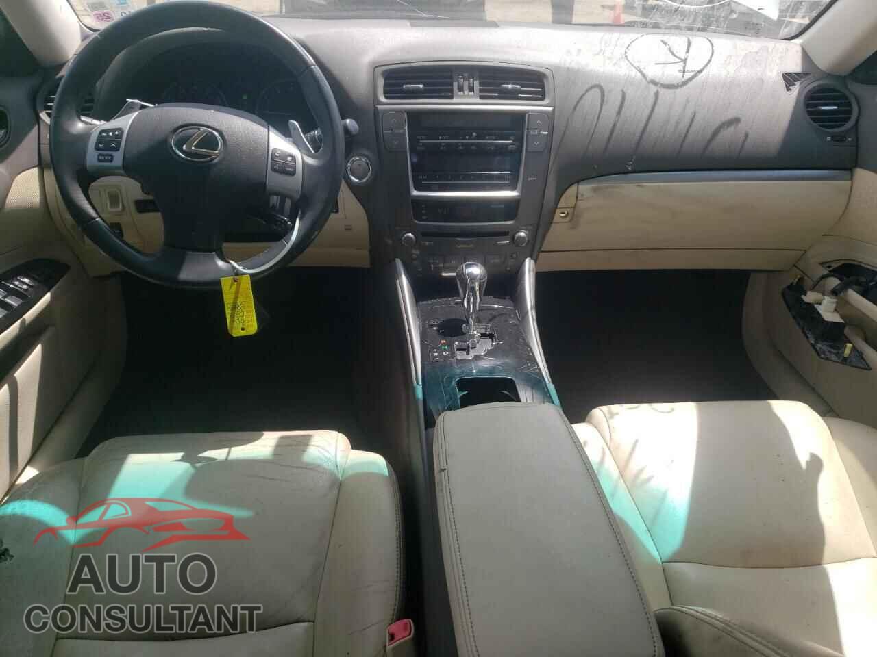 LEXUS IS 2011 - JTHBF5C2XB5137940