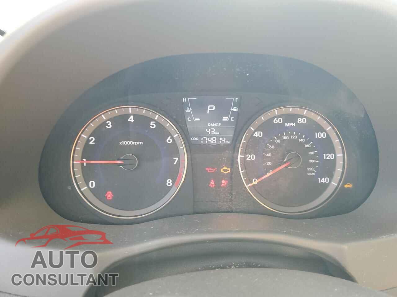 HYUNDAI ACCENT 2012 - KMHCU4AE9CU084752