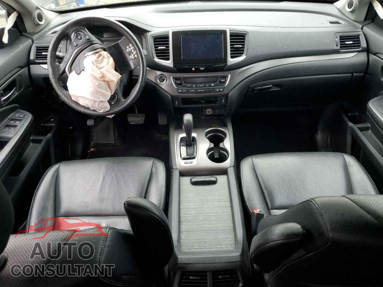 HONDA RIDGELINE 2017 - 5FPYK3F6XHB026202