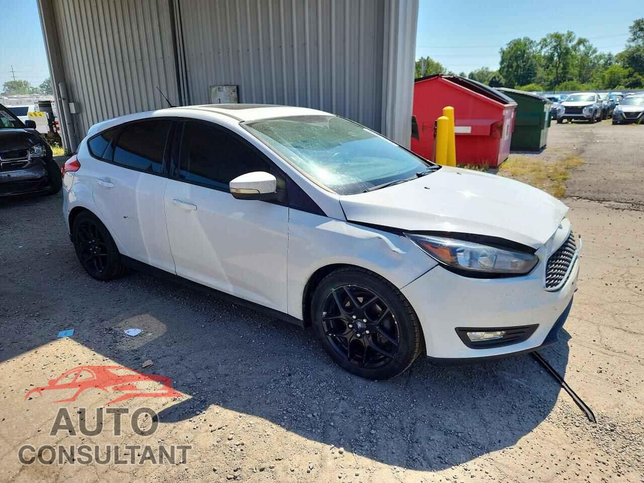 FORD FOCUS 2016 - 1FADP3K24GL369360