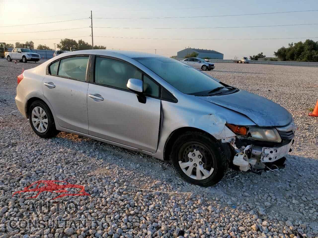 HONDA CIVIC 2012 - 19XFB2F56CE379018