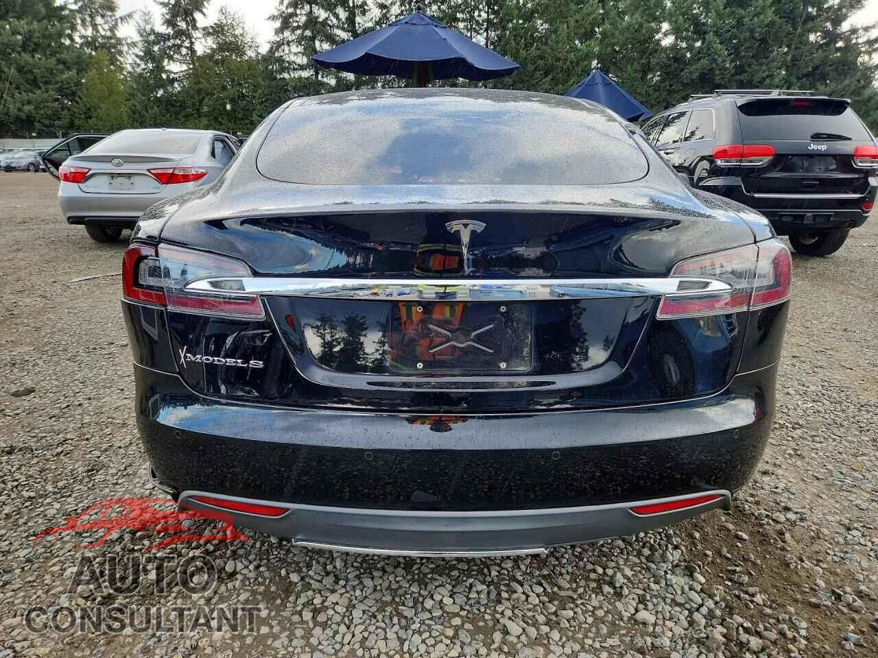 TESLA MODEL S 2014 - 5YJSA1H16EFP42176