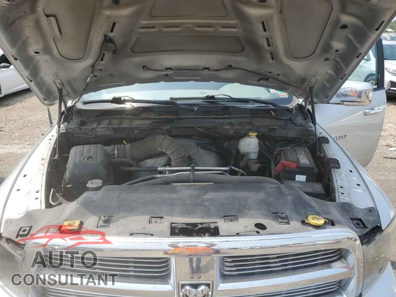 DODGE RAM 1500 2012 - 1C6RD7LT0CS180820