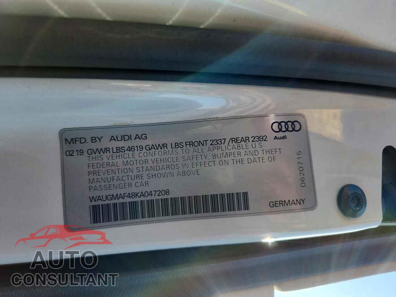 AUDI A4 2019 - WAUGMAF48KA047208