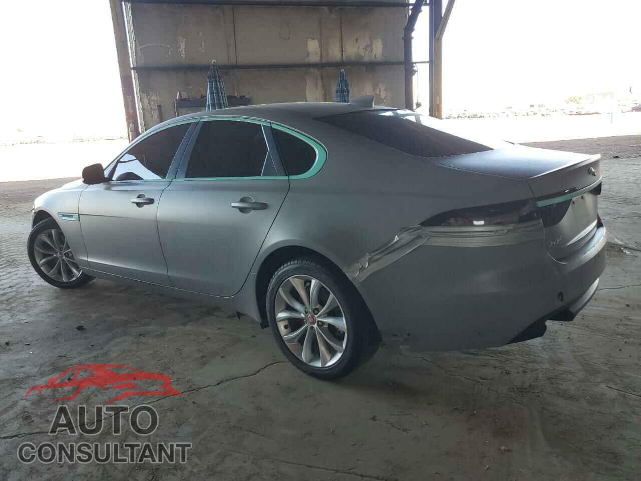 JAGUAR XF 2017 - SAJBD4BN1HCY45593