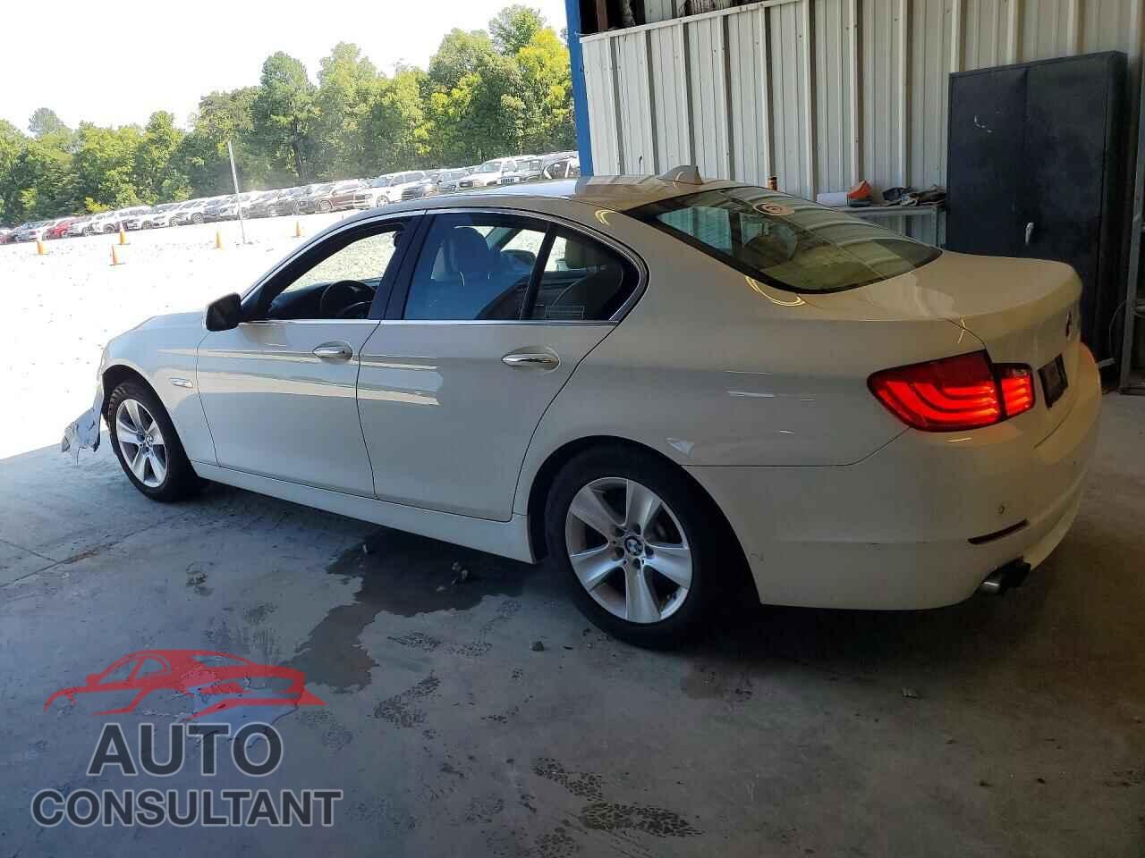 BMW 5 SERIES 2012 - WBAXG5C52CDX04886