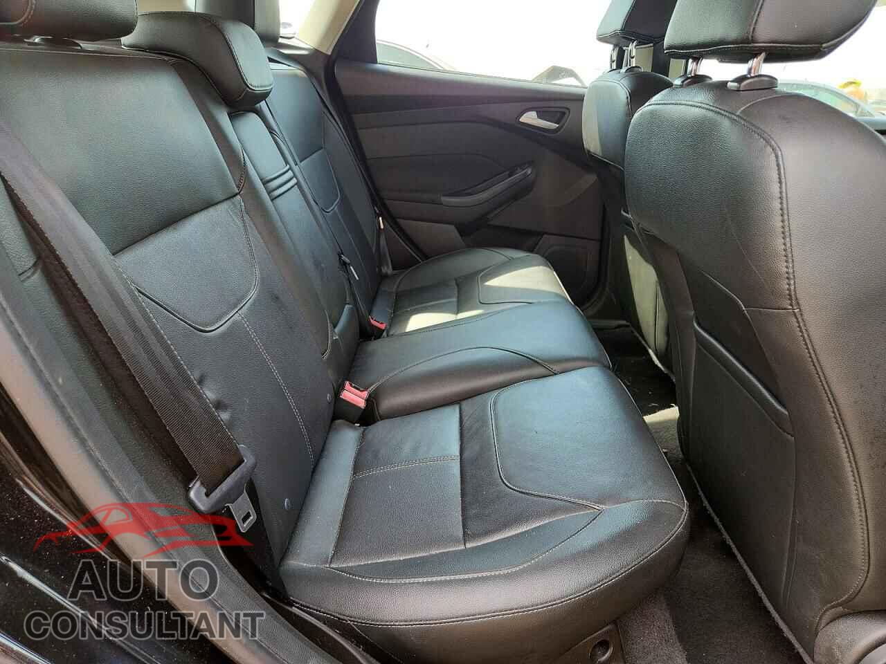 FORD FOCUS 2016 - 1FADP3K21GL280958