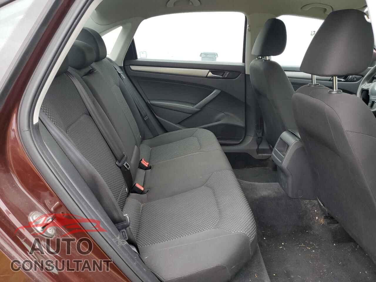 VOLKSWAGEN PASSAT 2014 - 1VWAP7A30EC007521