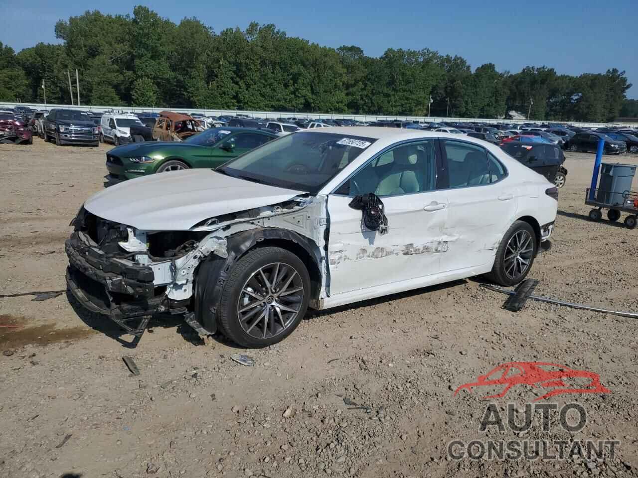 TOYOTA CAMRY 2021 - 4T1F11AK6MU550083