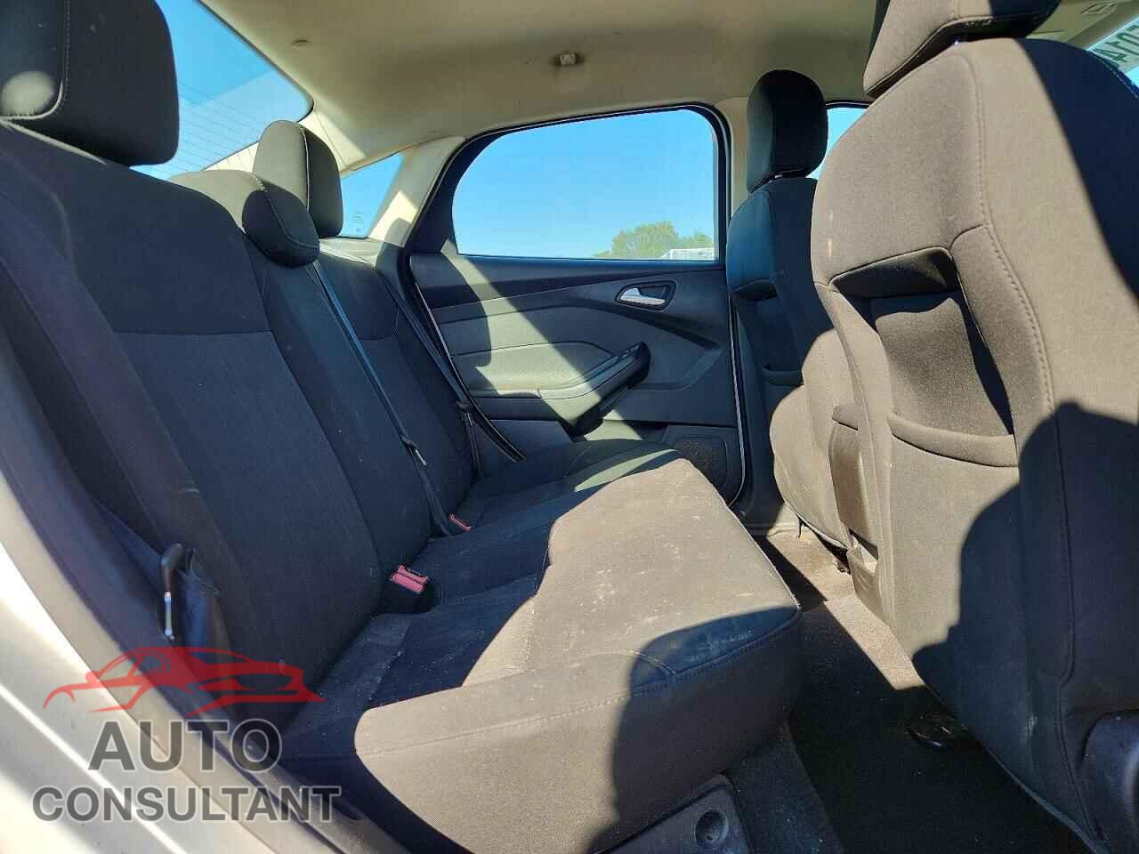 FORD FOCUS 2016 - 1FADP3F29GL267031