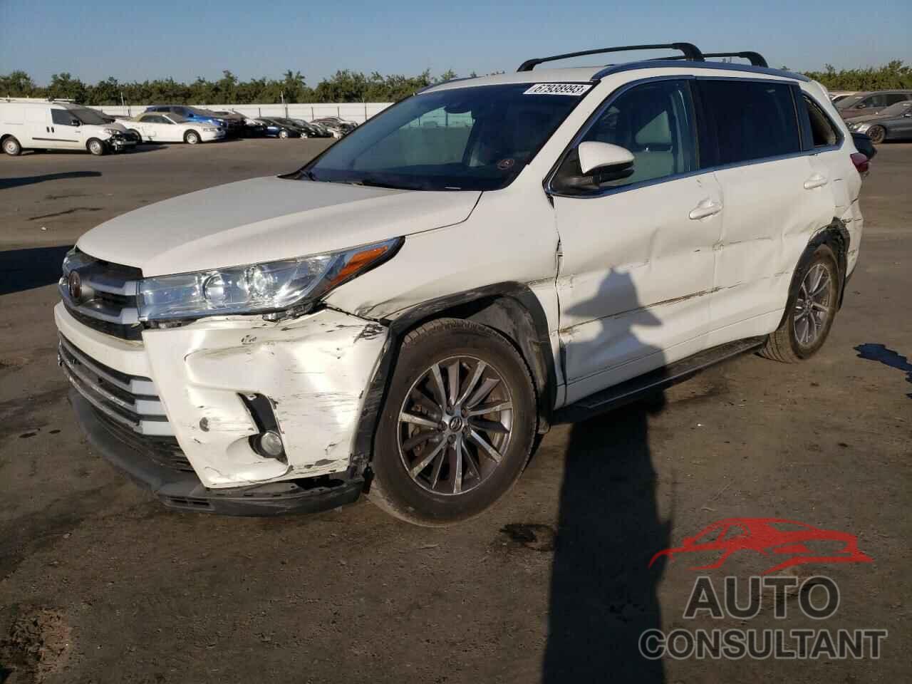 TOYOTA HIGHLANDER 2018 - 5TDKZRFH4JS535010