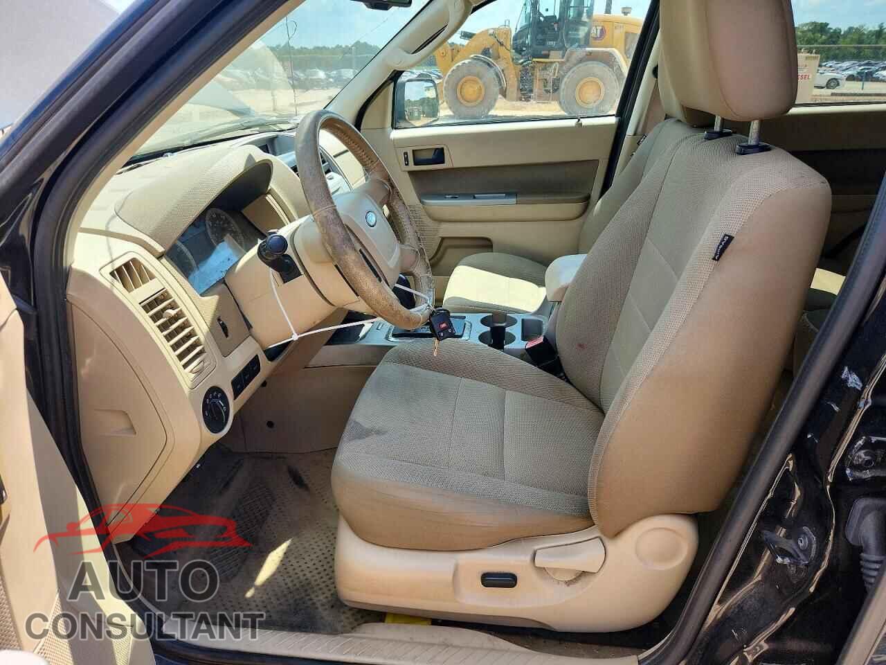 FORD ESCAPE 2010 - 1FMCU0D77AKB11610