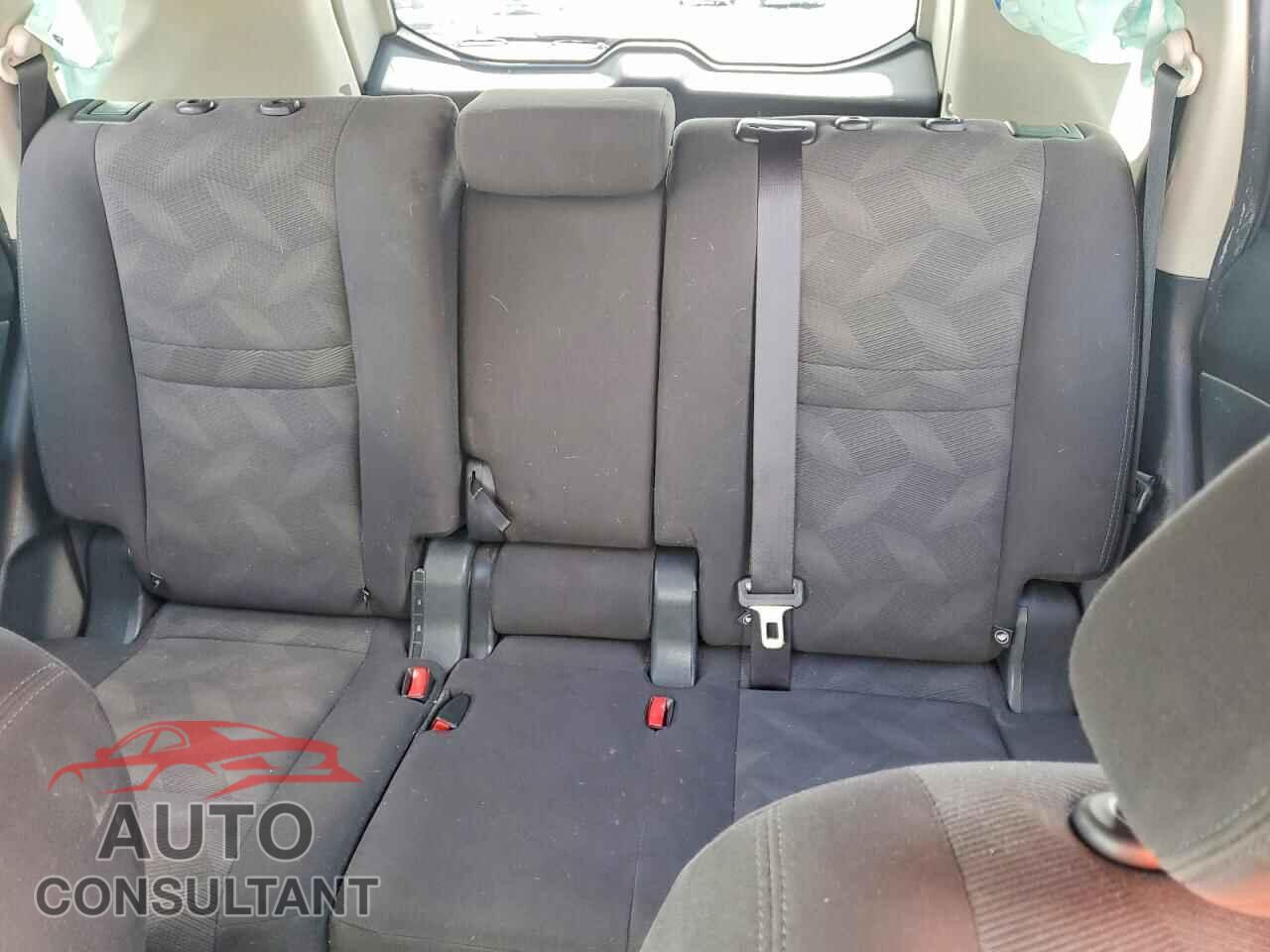 NISSAN ROGUE 2016 - KNMAT2MT2GP724057