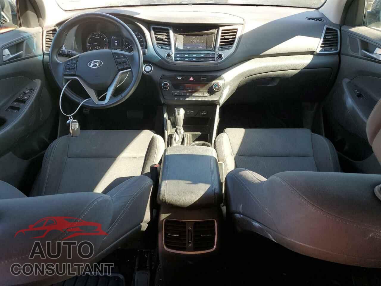 HYUNDAI TUCSON 2017 - KM8J33A21HU559103