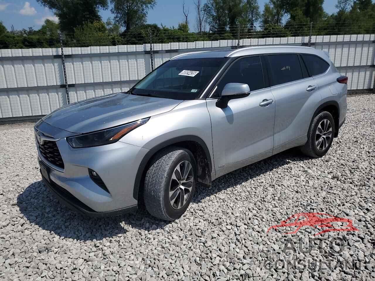 TOYOTA HIGHLANDER 2022 - 5TDGBRCH4NS546156