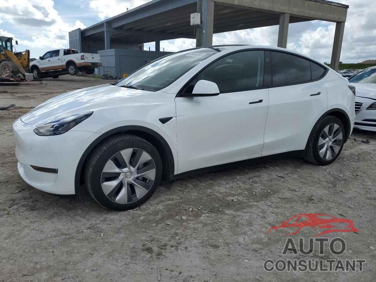 TESLA MODEL Y 2024 - 7SAYGDEE4RA229239